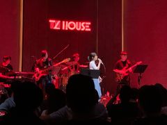 -TZ House音乐现场(来福士中心店)