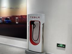-TESLA 特斯拉(北京颐堤港体验店)