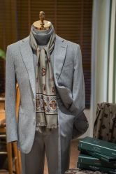 -优刻西服西装定制(金轮国际广场店)