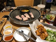 -江南猪肉商会无限续吃(弘大店)