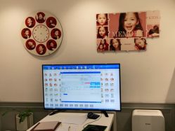 -亲吻宝贝儿童摄影