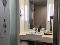 -全季酒店(郑州建设路碧沙岗地铁站店)