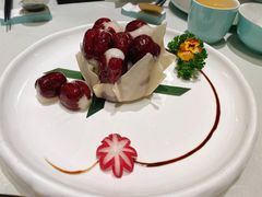 红衣少女-蝶园·装修中(BFC外滩金融中心店)