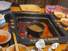 -老牌坊云南鱼豆花火锅(爱建店)