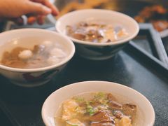 -松树干拌面店