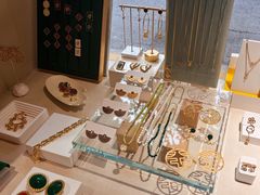 -LADY FAFA(巨鹿路陕西南路路口店)