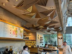 -星巴克臻选(杭州嘉里中心1F店)