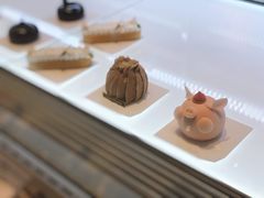 -Fridi Patisserie Cafe