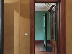 -Nathalie Djurberg与Hans Berg“牛皮纸包裹的月亮”-Prada荣宅当季展览