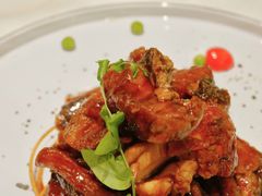 本帮熏鱼-蝶园·装修中(BFC外滩金融中心店)