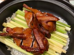 香茅焗乳鸽-白天鹅宾馆-玉堂春暖餐厅