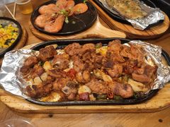 -老东镇啤酒屋海鲜加工·蒸汽海鲜·海鲜烧烤(台东店)