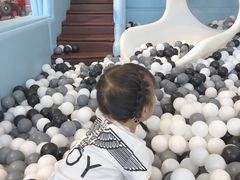 -LED LAND灯堡亲子餐厅(慈溪吾悦广场店)