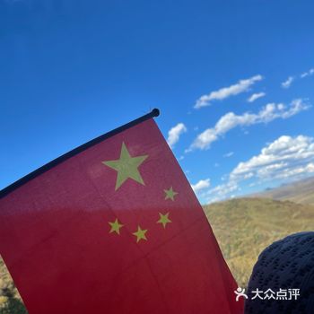 交通住宿： 住宿选在上中顺商业街附近，好吃的多