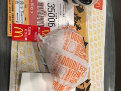 -麦当劳(世界城广场店)