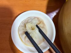 -莱莱小笼·乔艾