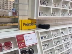 -诺柯视眼镜-蔡司依视路官方工厂店(淞南一店)