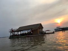 -洞里萨湖