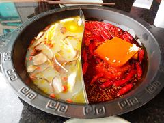-三个四川人火锅(华联商厦店)