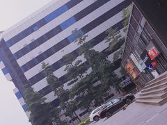 -瑞幸咖啡(鹏基商务时空大厦店)