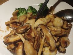 野山菌鹌鹑蛋-小放牛炒菜馆(华北商厦店)