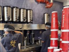 -霸王茶姬(南强街店)