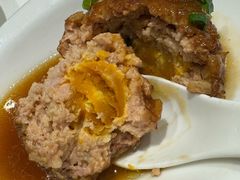 蛋黄狮子头-金春禧·鲁菜海鲜(延吉路万达店)