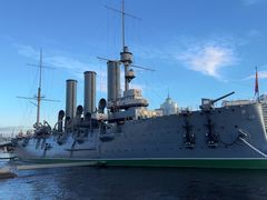 -阿芙乐尔号巡洋舰