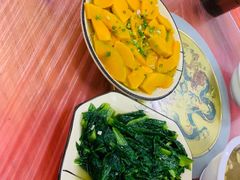 -银峰农庄·特色烧鸡·鲜无花果浸鸡