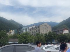 -安吉龙王山峡谷漂流