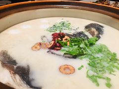 花胶豆浆鱼头-上名堂·鱼头好吃(体育场路店)