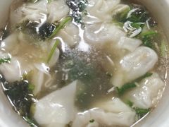 砂锅小馄饨-小许三鲜砂锅馄饨店(家多乐烟酒店)