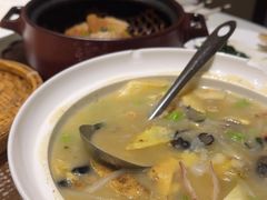 -梅花香里大酒店(郁金香路店)