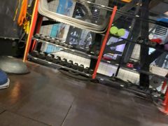 -懒人Club健身(三迪中心店)