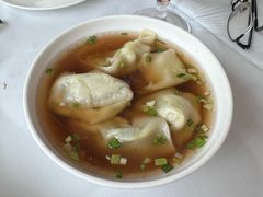 鲜肉荠菜汤馄饨-上海小南国(世博源店)