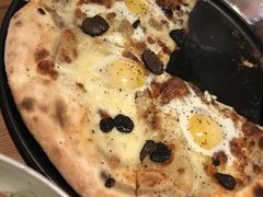 黑松露蘑菇pizza-MOMENTI手工意面(晶耀前滩店)