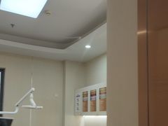 -登特口腔医院(鼓楼东街口店)