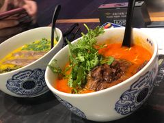 酸辣汤安格斯肥牛面-和府捞面(EAC店)