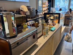-星巴克臻选(华堂·新辰汇店)