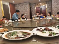 -黄埔华苑酒家(黄埔店)