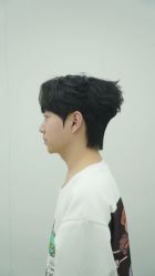 -一家只做男发烫染的店
