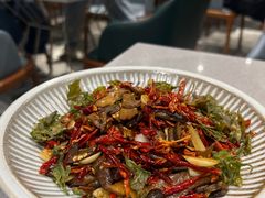 丘北椒炒见手青-半山腰·云南菜(侨福芳草地店)