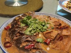 -老码头黑皮肘子锅包肉(赣水路店)