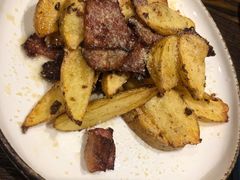 芝士风味培根炒土豆-桂马·日本料理·海胆·海鲜饭·酒场(民主广场店)