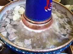 -毛辣果·贵州红酸汤牛肉火锅(西单店)