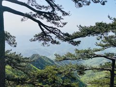 -罗田薄刀峰风景区