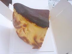 月孔泰芝士巴斯克-DRUNK BAKER(上海陕康里店)