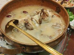 -老铺人家酒店(紫荆名流店)