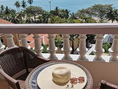 -芽庄日出海滩水疗酒店