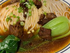 学霸满分黄牛肉粉-霸蛮湖南菜·牛肉粉(荣京西街店)